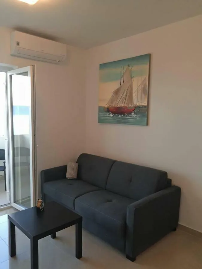 Studio Apartment Novi Vinodolski